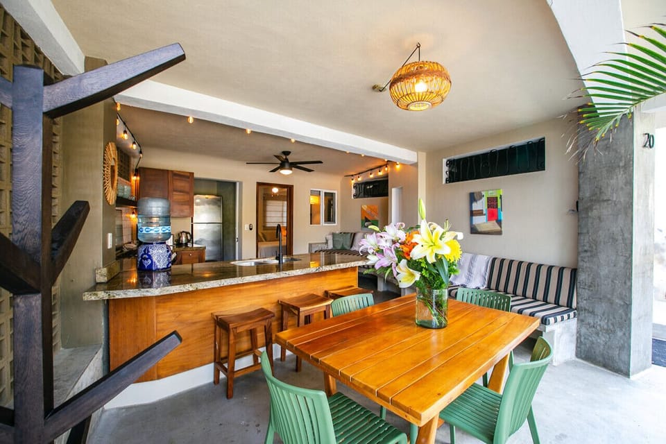 Open air dining/living and kitchen area