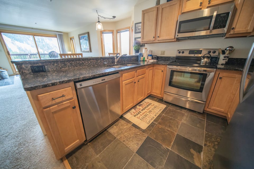 Fully equipped kitchen