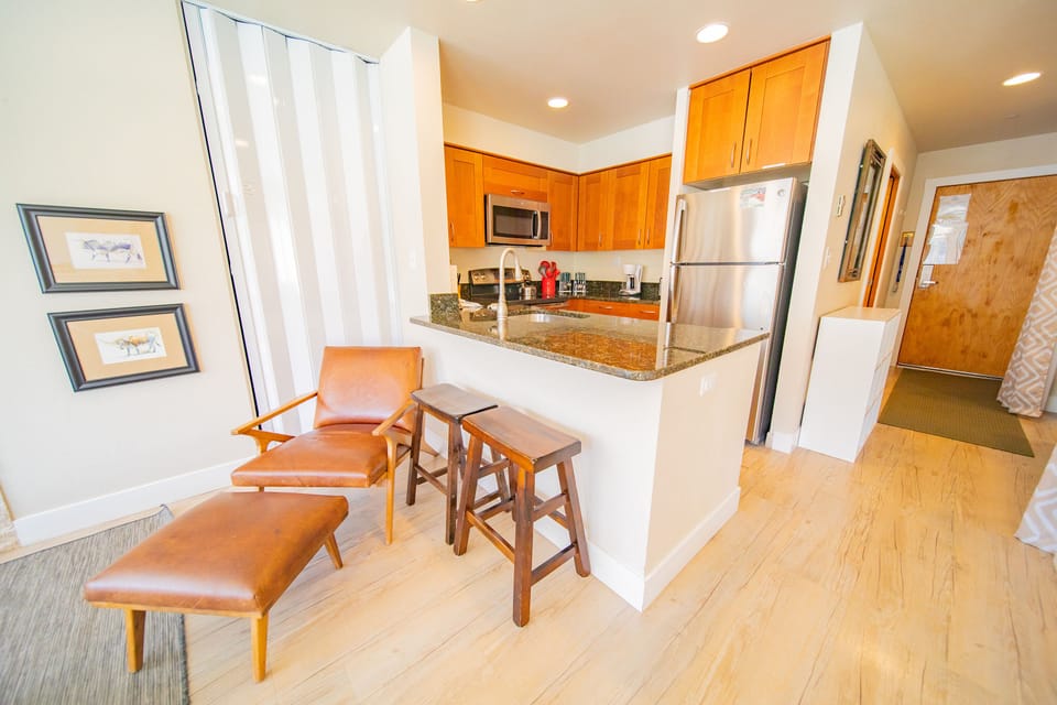 Bar stool seating at the kitchen counter