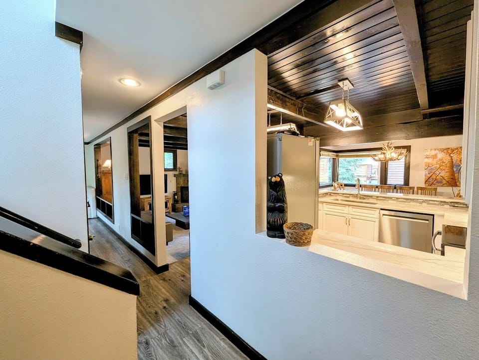 Unit entryway