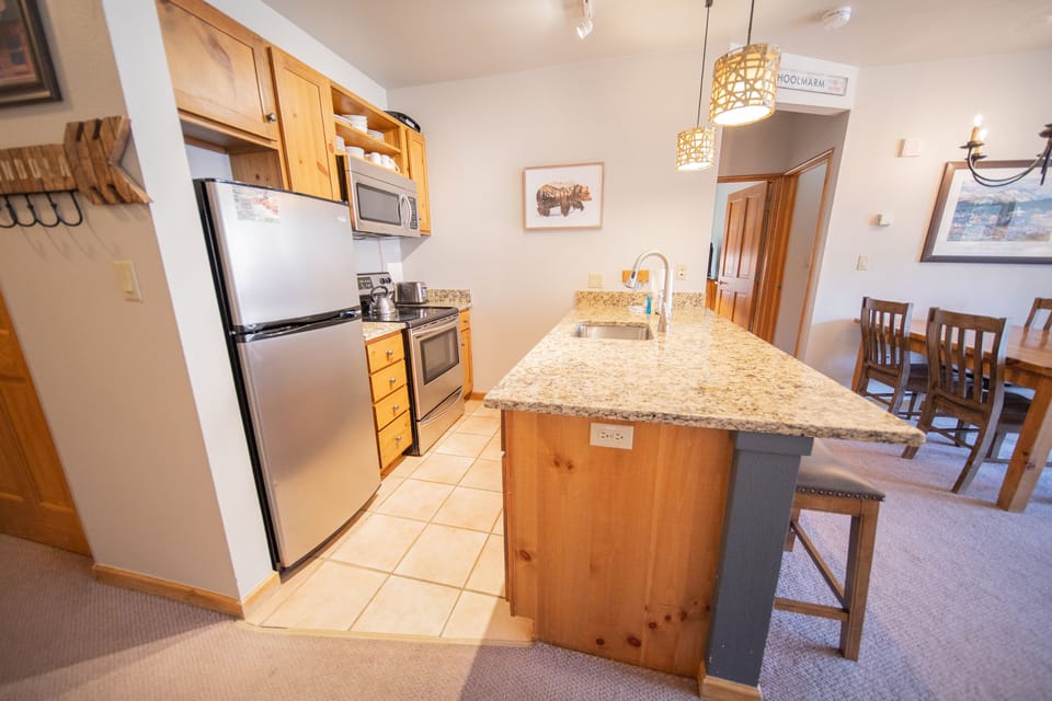 Countertop bar seating