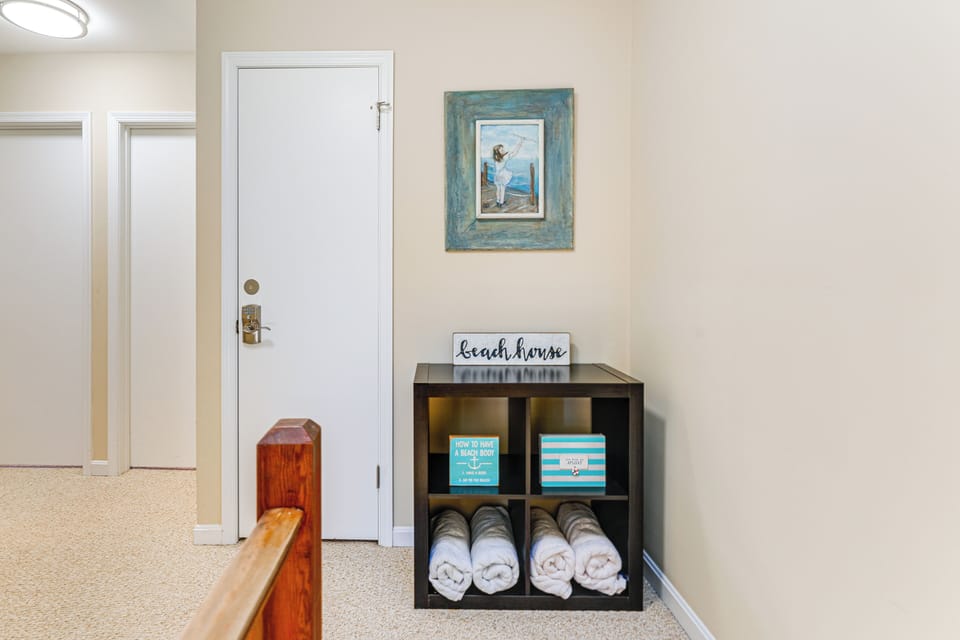 Upstairs Hallway | 2nd Floor