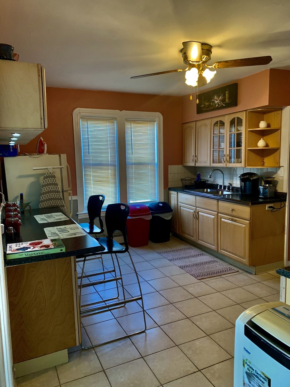 Kitchen fully equipped 