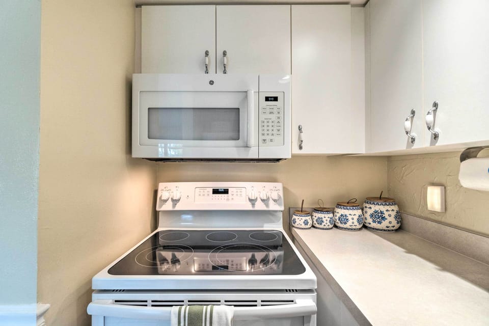 Fully Equipped Kitchen | Blender | Kettle | Toaster