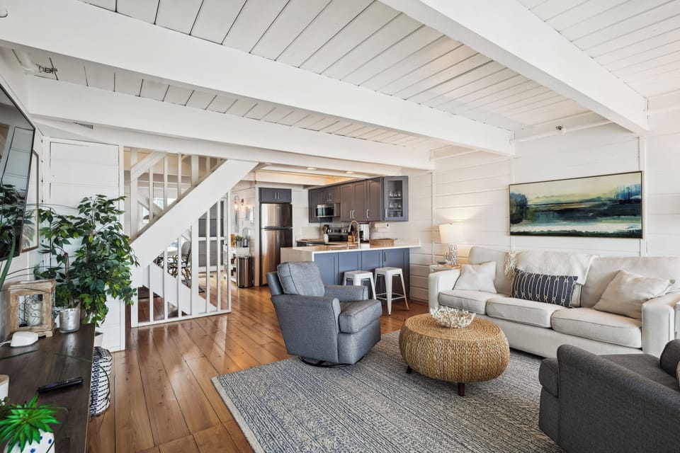 Main Level,Living Area,