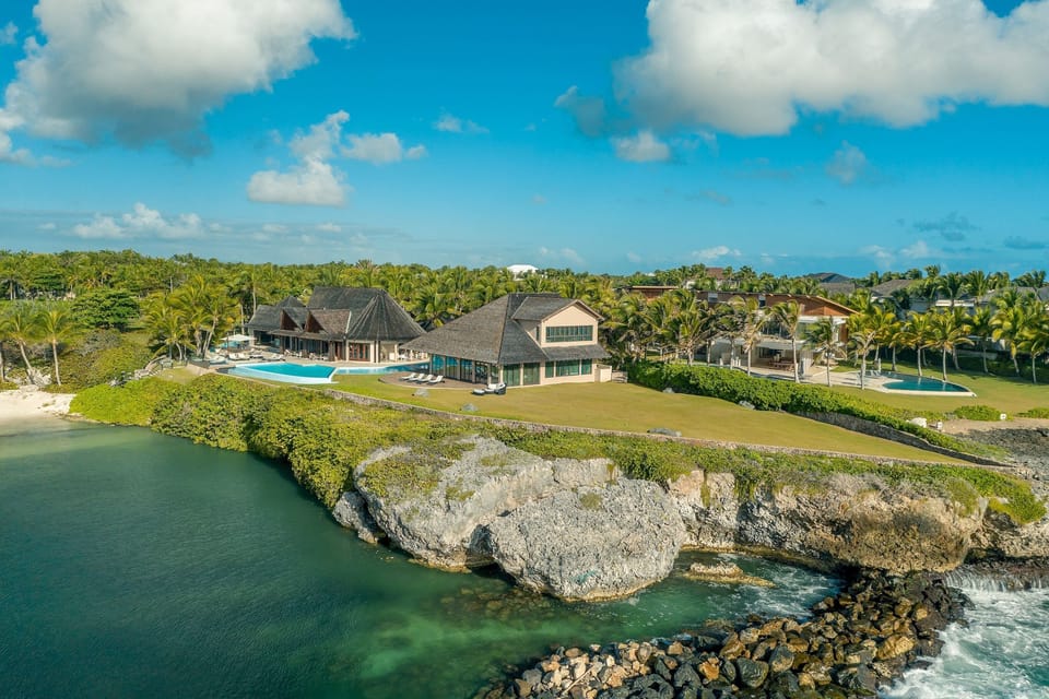 Corales 28 - Stunning Ocean and Beachfront Villa (517)