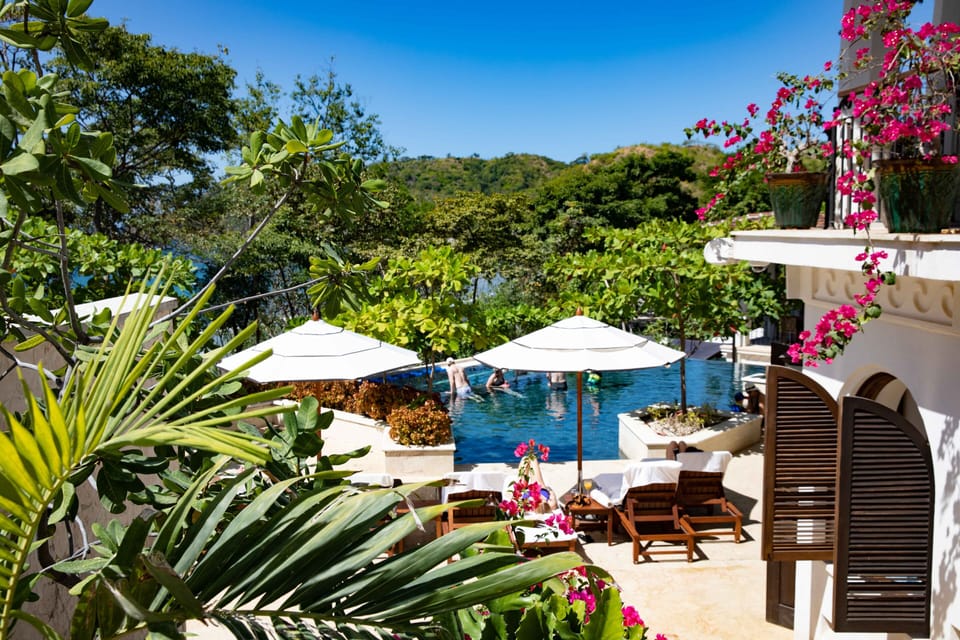 THE CLUB at Las Catalinas