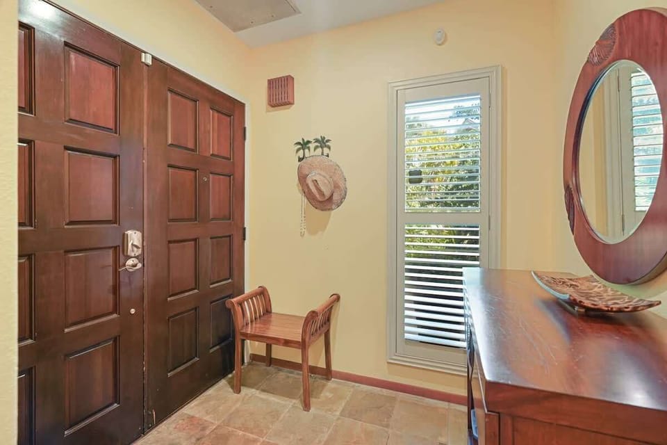 Entry way