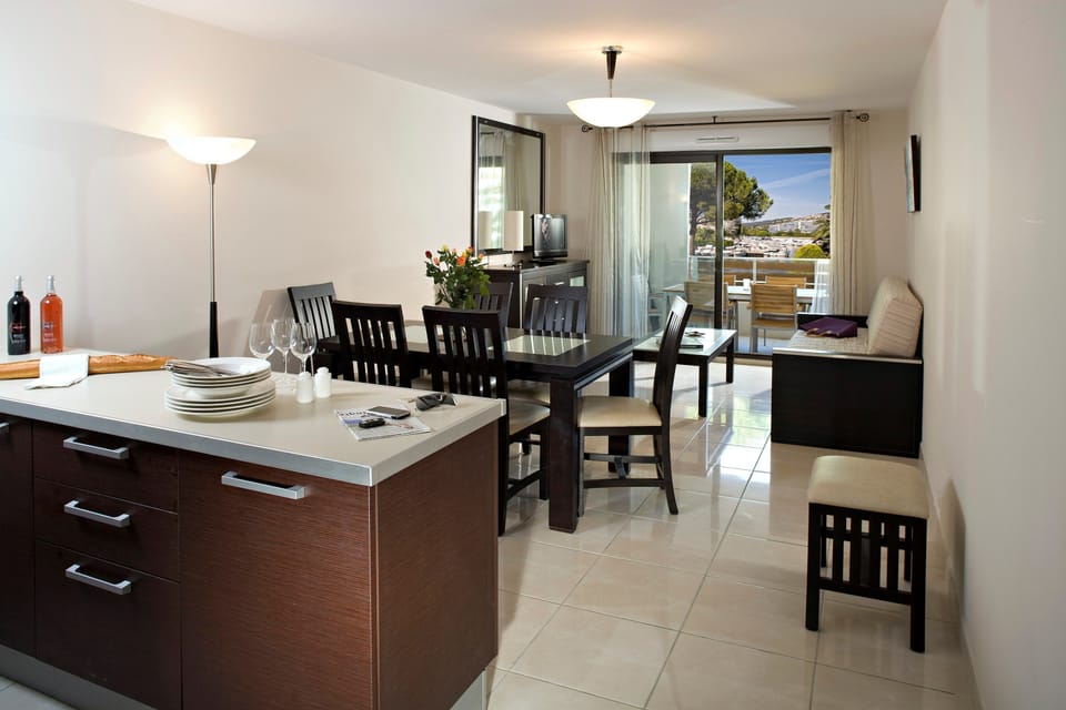 The fully-equipped kitchen features all the amenities you'd need to make a delicious meal.