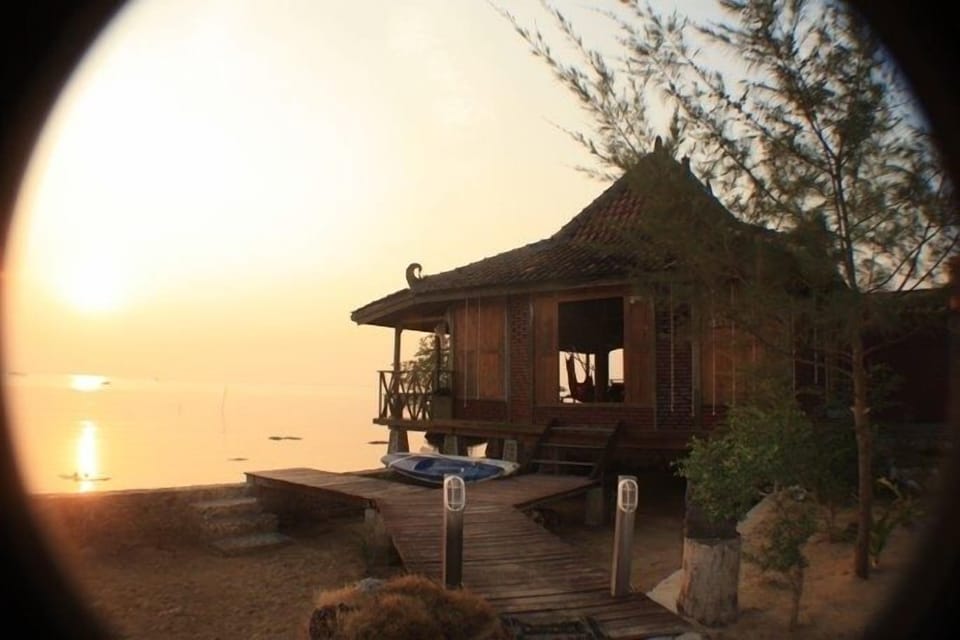 Sea Terrace Joglo - Cemara Cottage