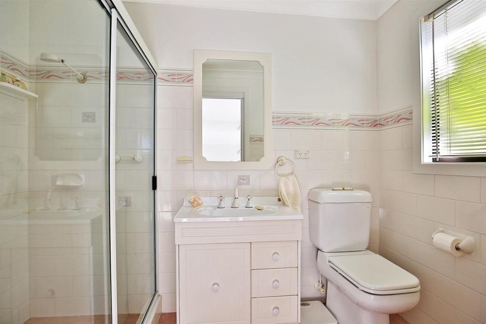 Ensuite - Master bedroom 