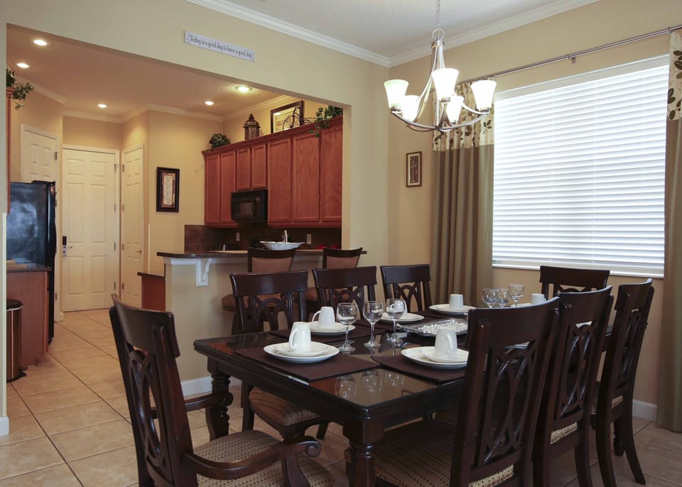 Formal & Casual dinning