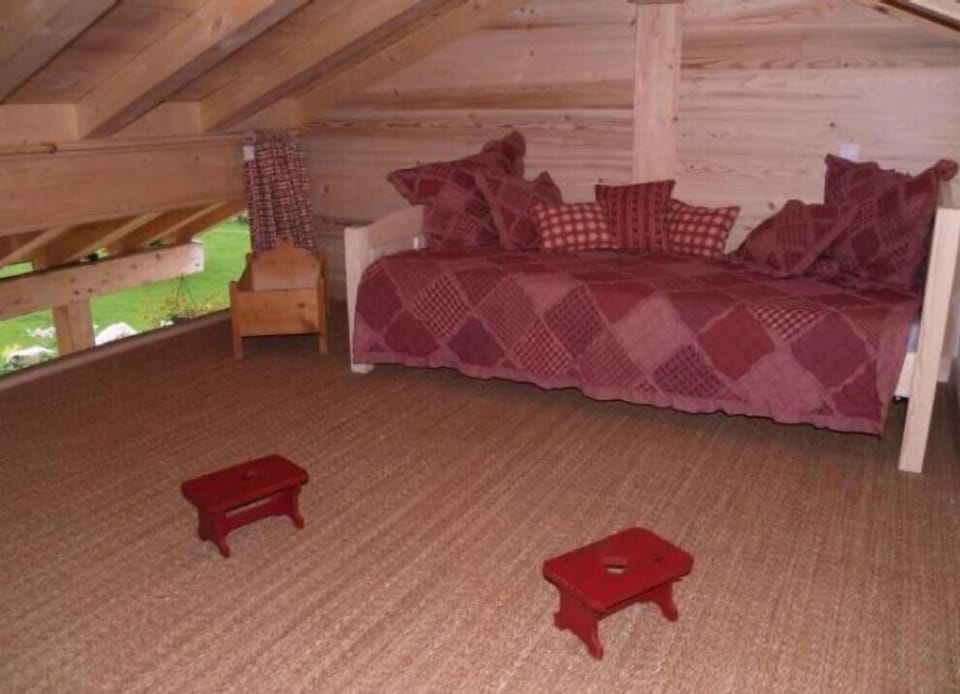 TV room (bedrom 6)