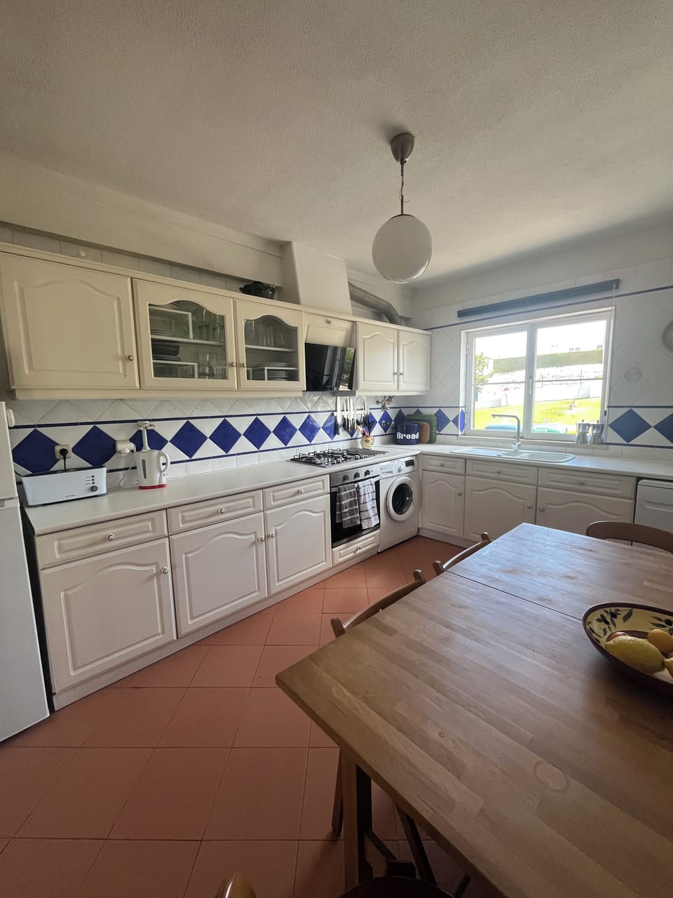 Kitchen with garden view