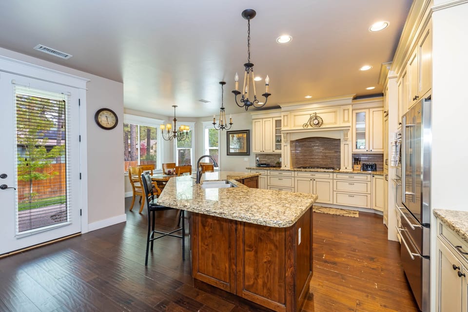 Kitchen (1)