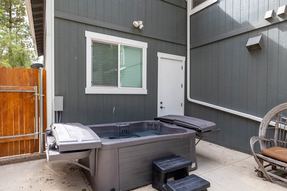 Spa - Hot Tub