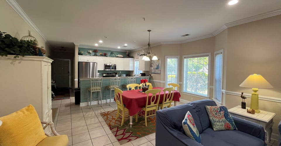 Full seating for six at the main dining table and seating for 4 the Island!