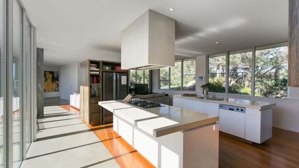 Oceania Retreat Kitchen