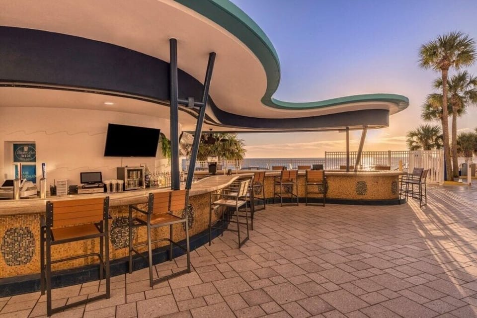 Club Wyndham Ocean Walk_25.jpg