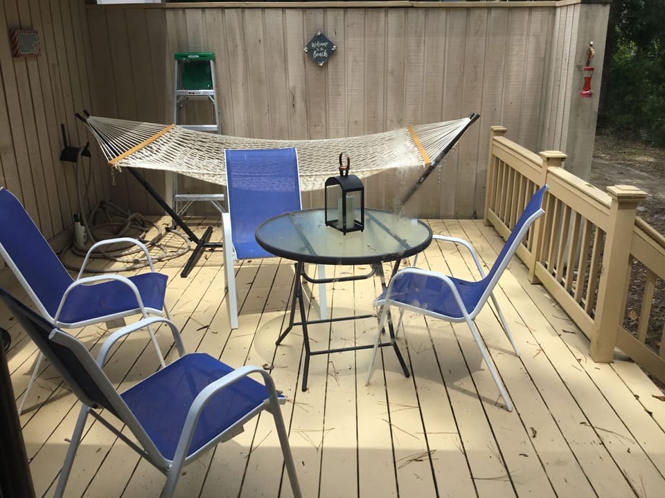 one of 2 decks