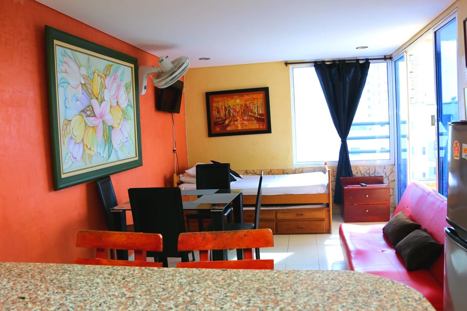 APARTAMENTO CON BALCN 1-16C