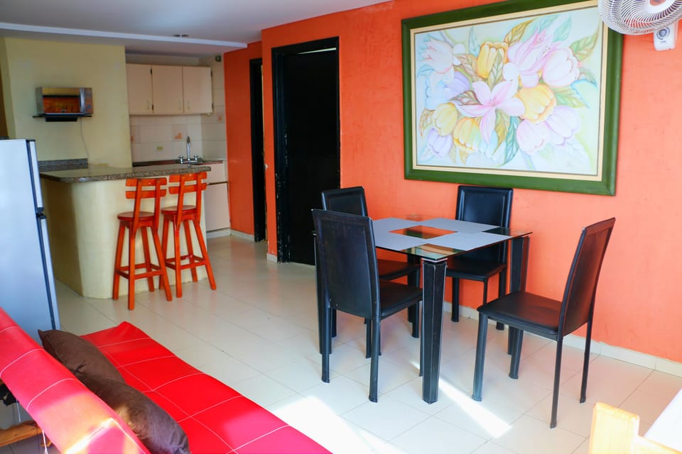 APARTAMENTO CON BALCN 1-16C