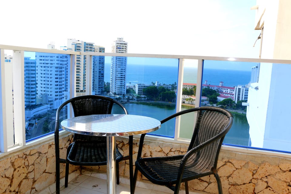 APARTAMENTO CON BALCN 1-16C