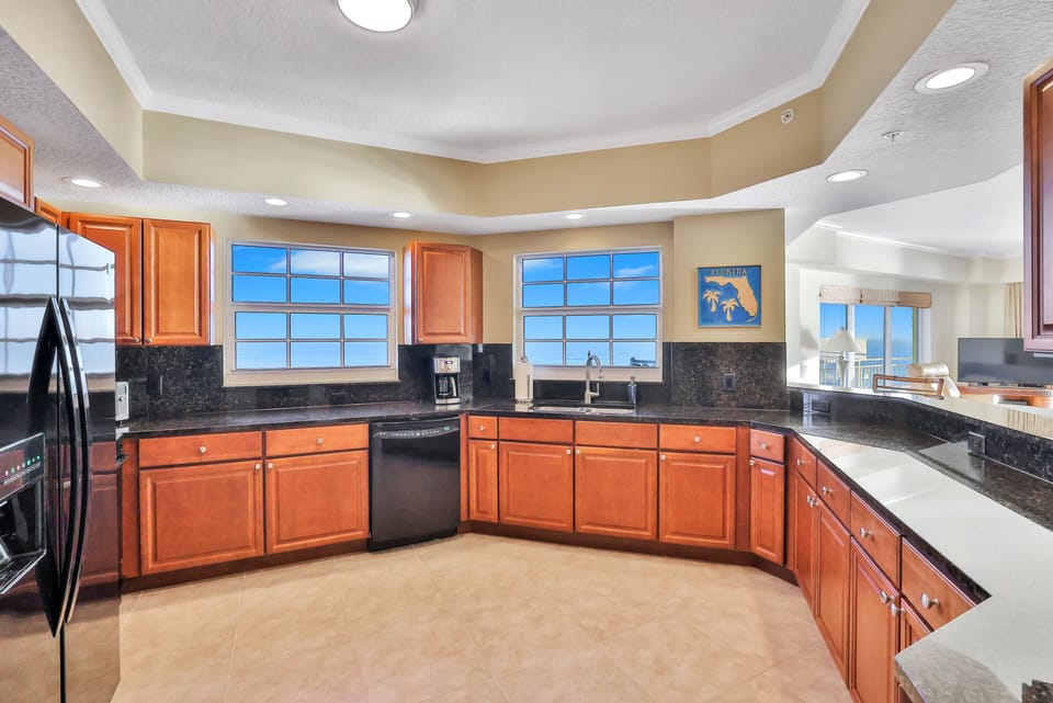 Panoramic views looking north towards Ormond beach.
