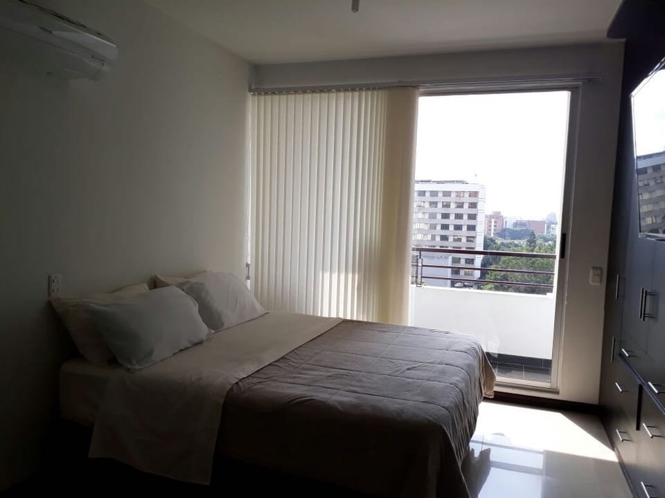 cama quin