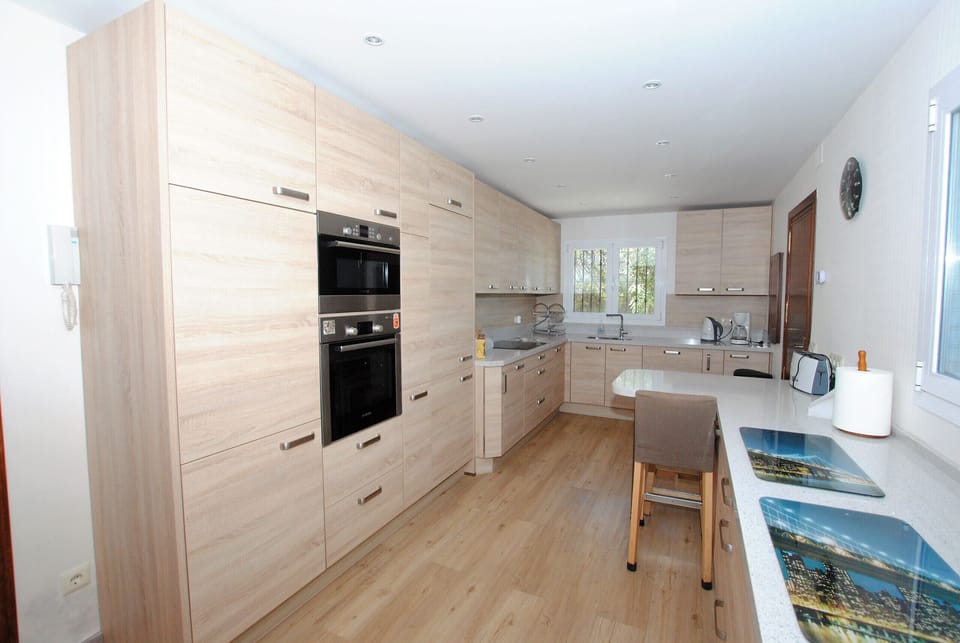 Independent kitchen