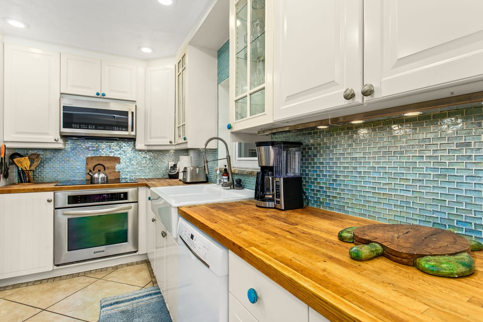 Kitchen (2)