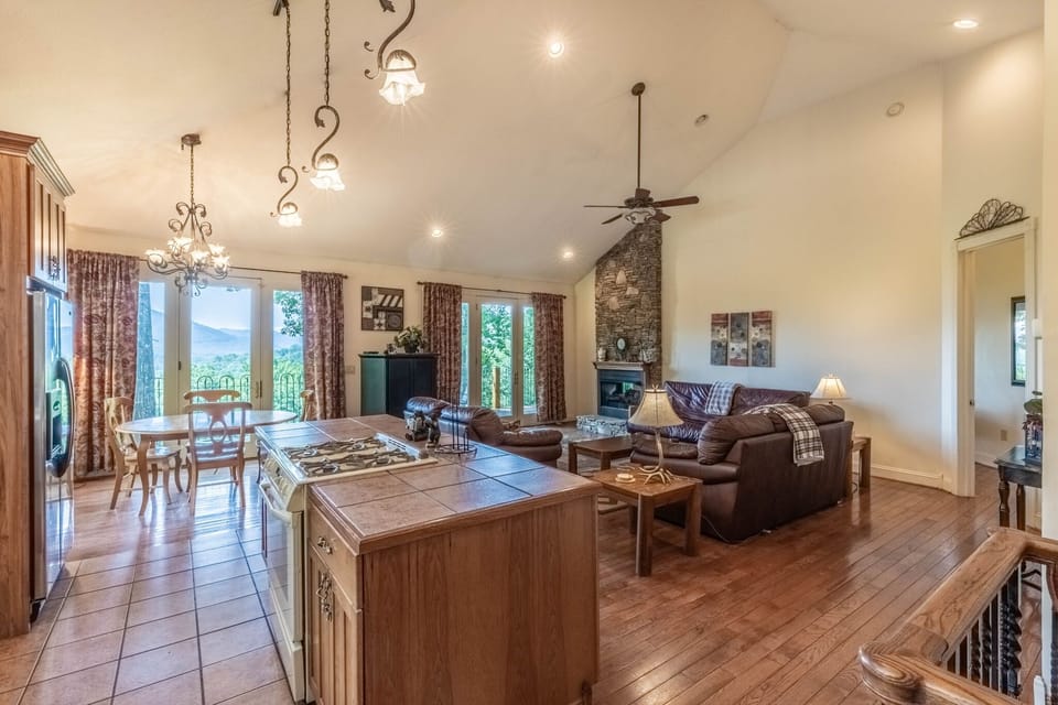 Living room - View from kitchen