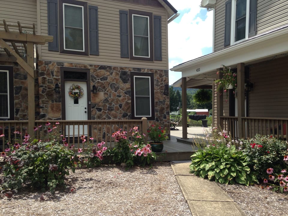 Front view of the apartments. 