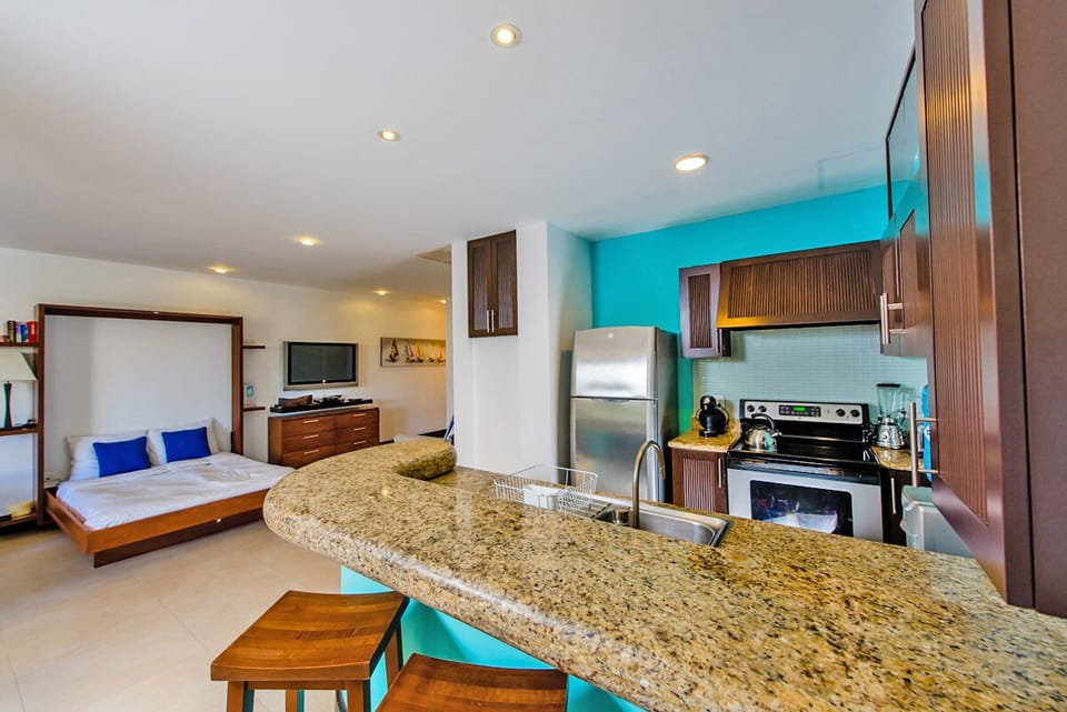 Pueblito Escondido 1 bdr beach side