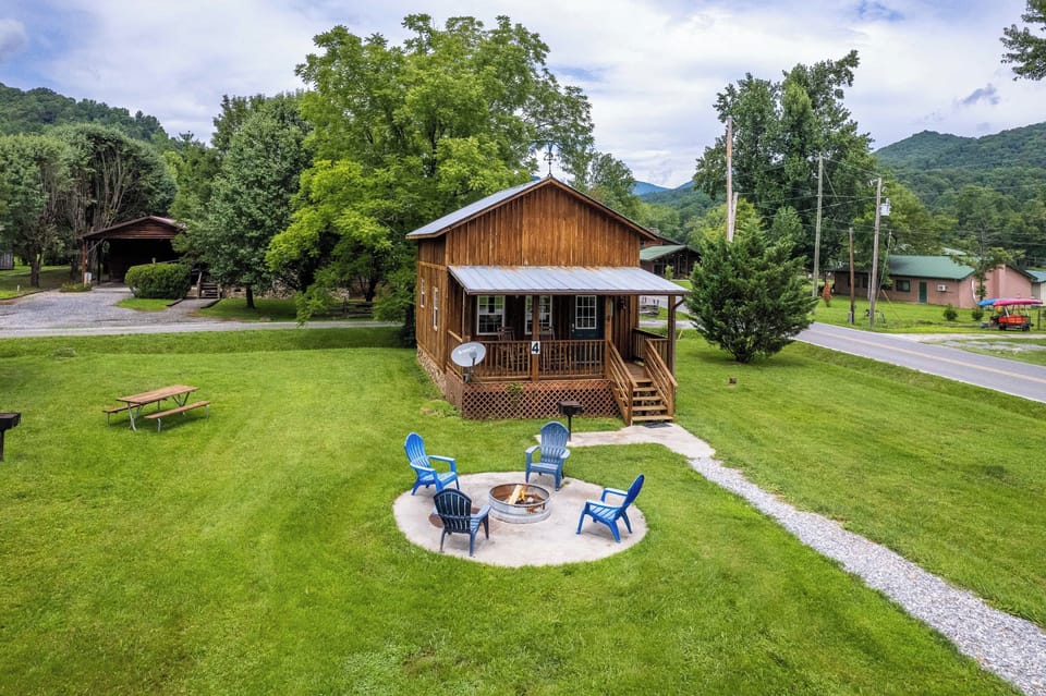 Welcome to Deep Creek Cabin 4