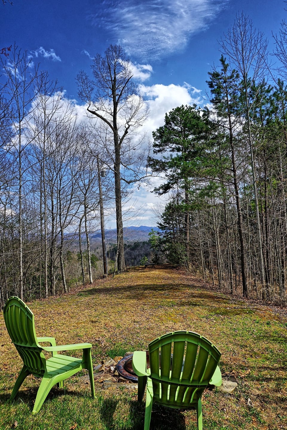Outdoor Area - Outdoor area with mountain view