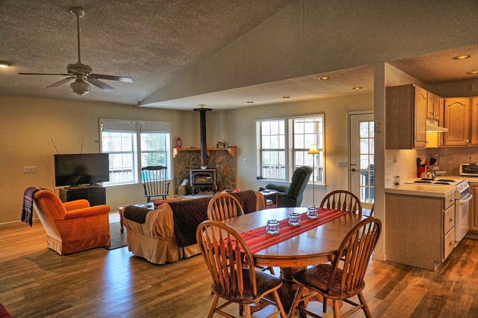 Living and Dining Area - Living and Dining area