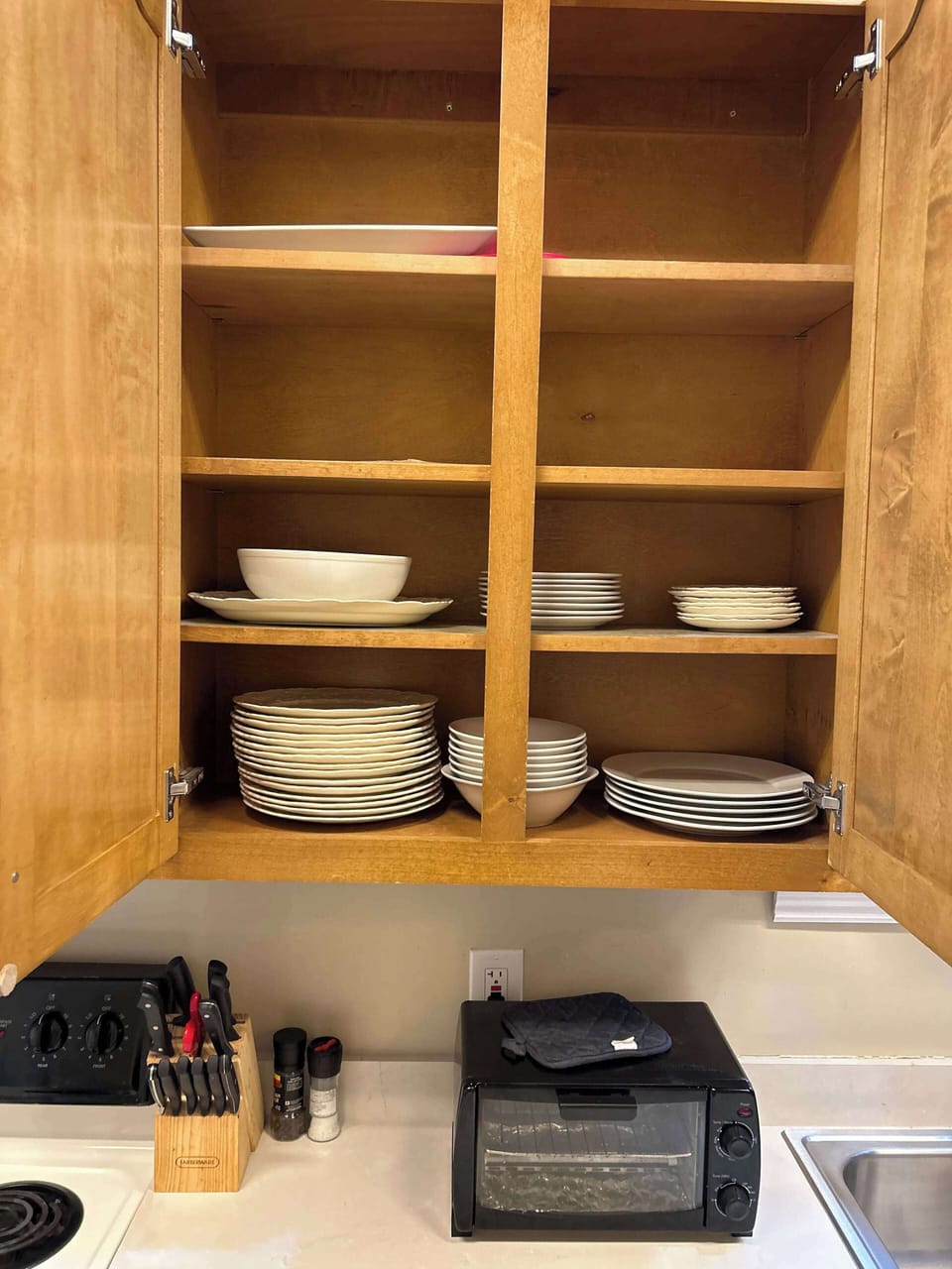 Recent photo taken by our cleaning team, ensuring you see the home how it truly is
