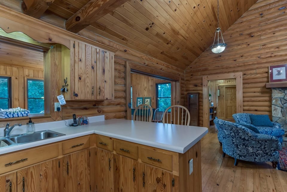 Well-equipped kitchen