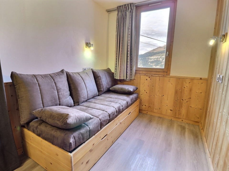 Charming divisible studio ski-in/ski-out, pets allowed Apartment in Les Allues