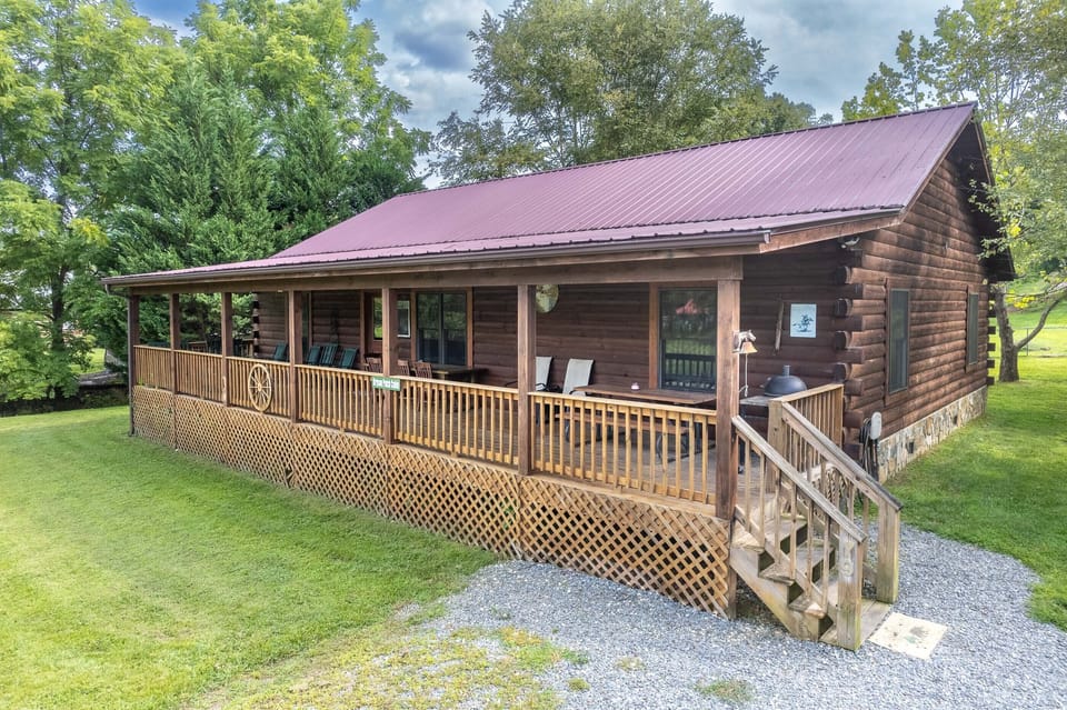 Exterior - Welcome to Deep Creek Log Cabin