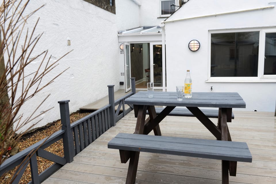 Tenby Cottage, Close to Beach