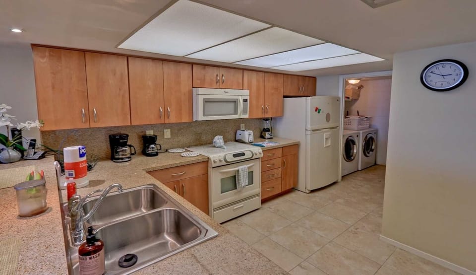 Indoors, Flooring, Room, Kitchen, Floor
