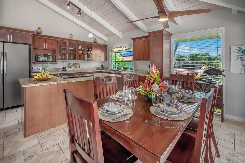 Hale Pono Beautiful Dining Table for 6