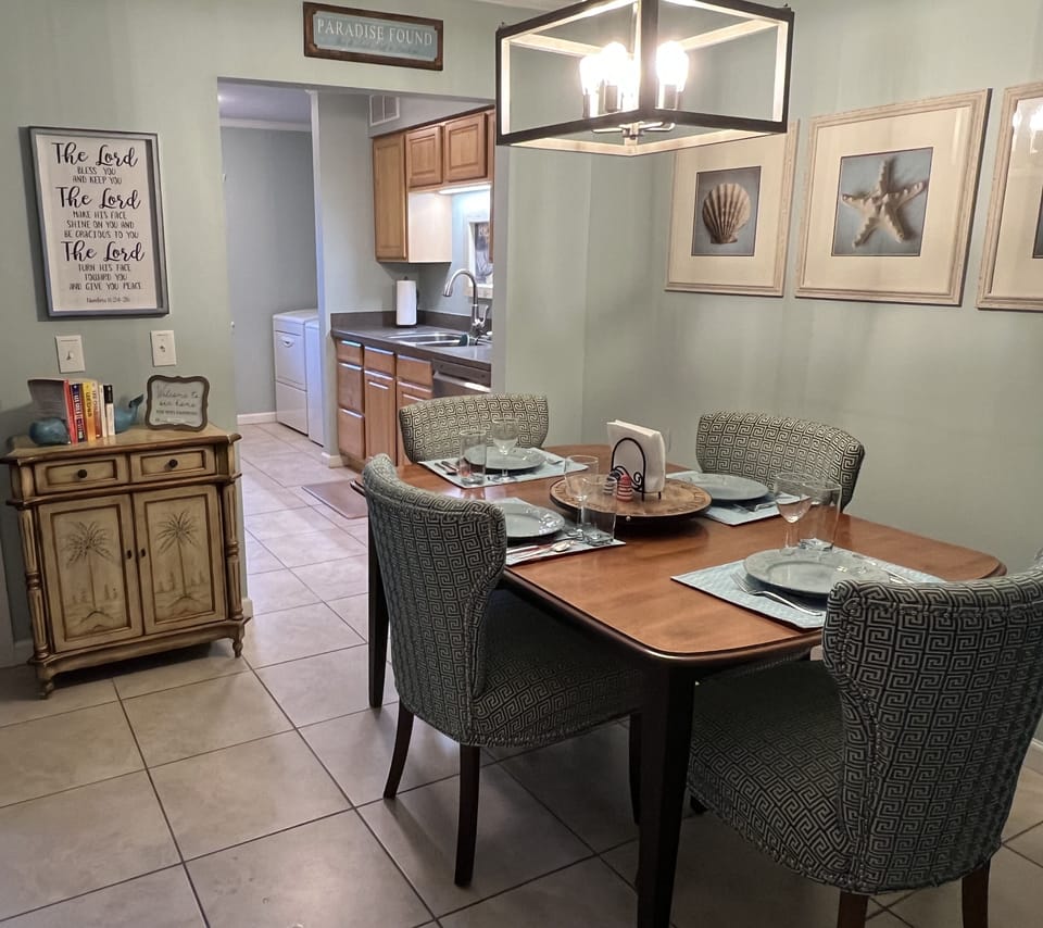Dining area looking into the kitchen