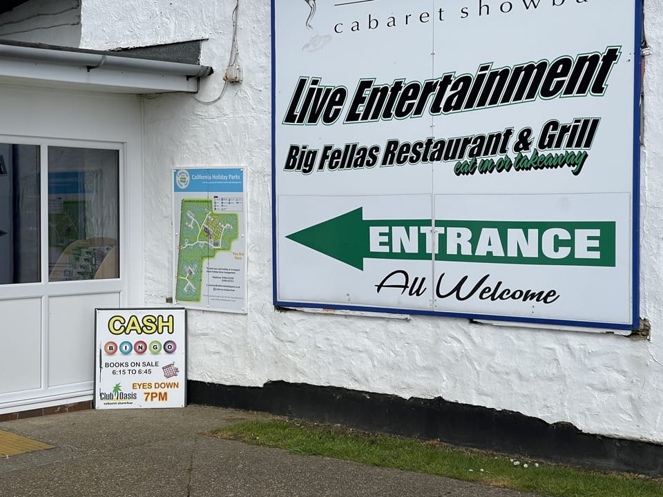 Club Oasis entrance 