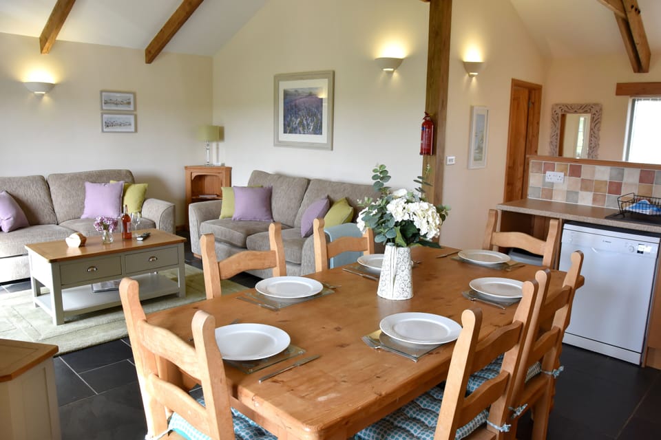 Open Plan Living, Dining & Kitchen area