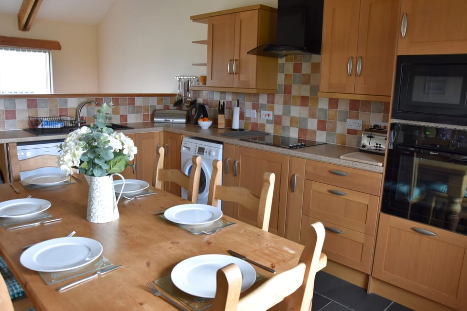 Open Plan Living, Dining & Kitchen area