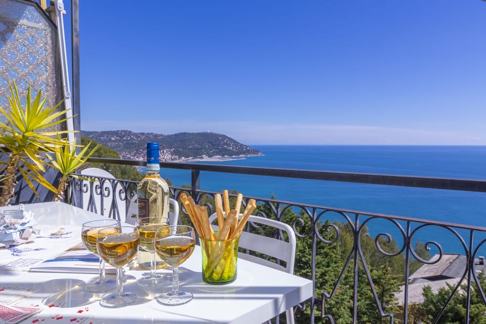 Balcony with lovely sea view