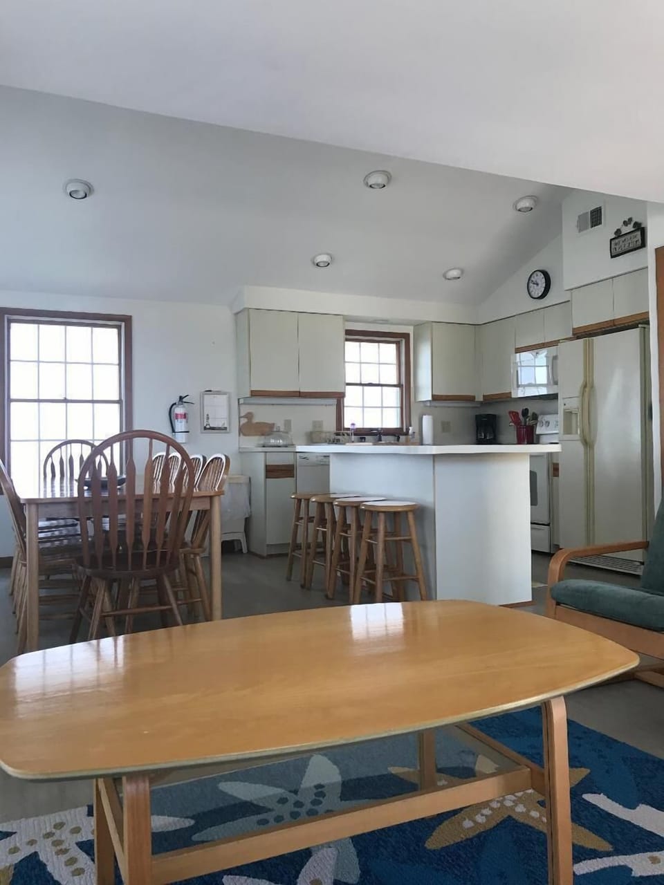 Kitchen Island. Seating for 4